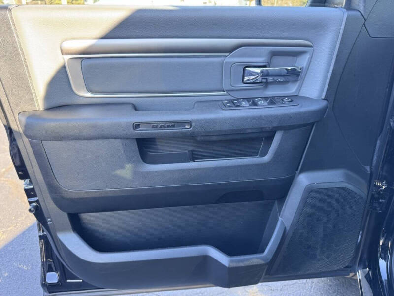 2024 RAM 1500 Classic SLT