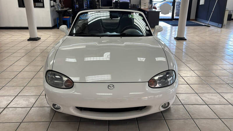 2000 Mazda MX-5 Miata