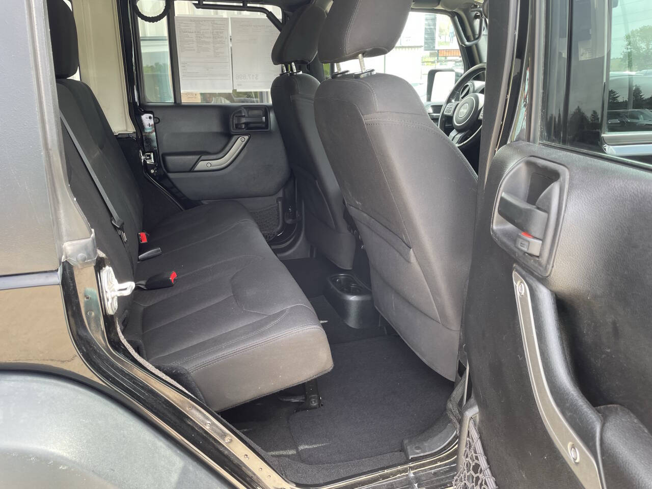 2016 Jeep Wrangler Unlimited Sport photo 12