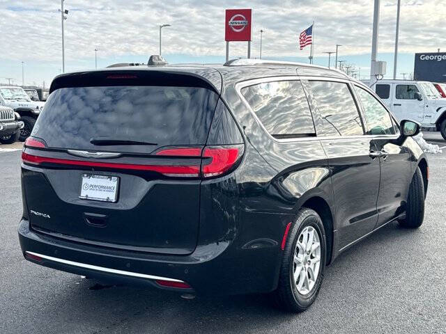 2021 Chrysler Pacifica Touring L