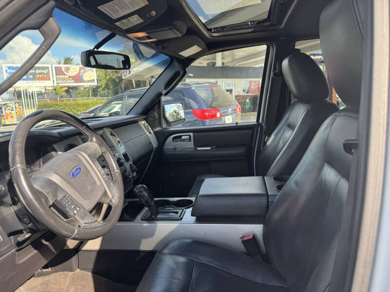 2017 Ford Expedition EL XLT