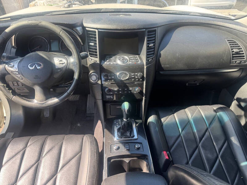 2011 Infiniti FX35
