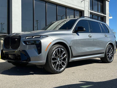 2023 BMW X7 M60i