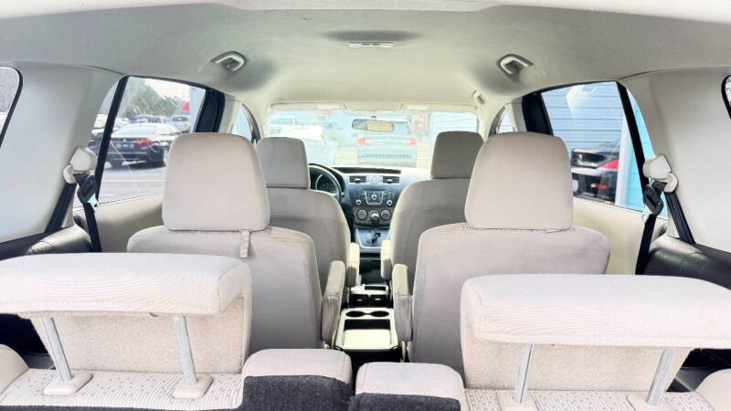 2012 Mazda MAZDA5 Sport