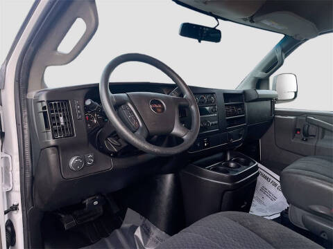 2024 GMC Savana 2500