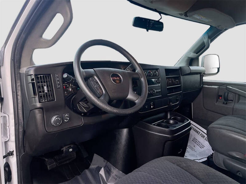 2024 GMC Savana 2500