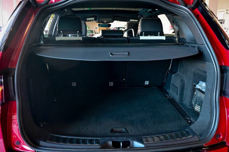 2022 Land Rover Discovery Sport P250 SE R-Dynamic