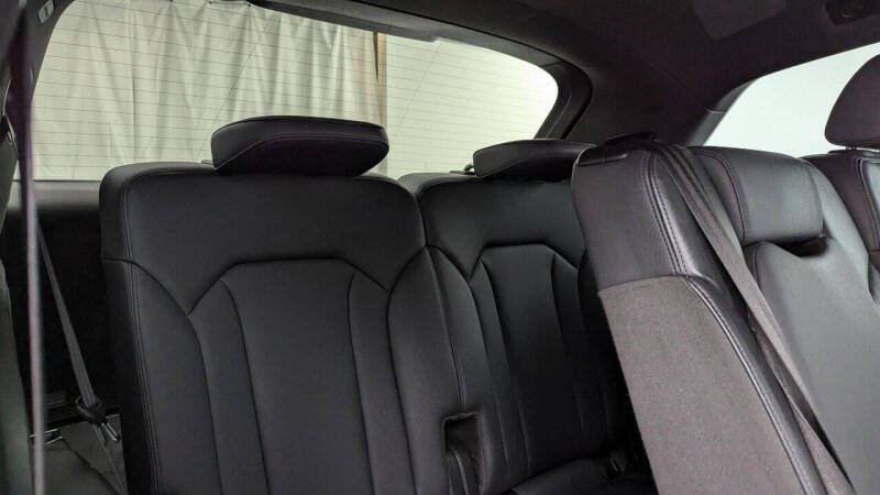 2022 Audi Q7 quattro Premium Plus 45 TFSI