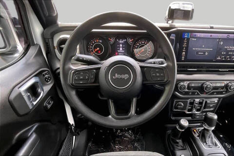2024 Jeep Gladiator NightHawk