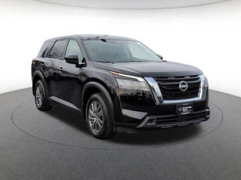 2024 Nissan Pathfinder S