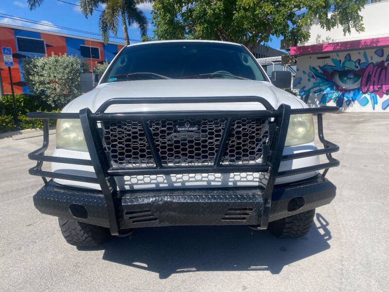 2006 Ford F-150 XLT photo 11