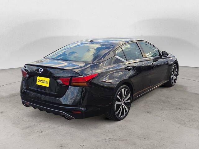 2022 Nissan Altima 2.5 SR