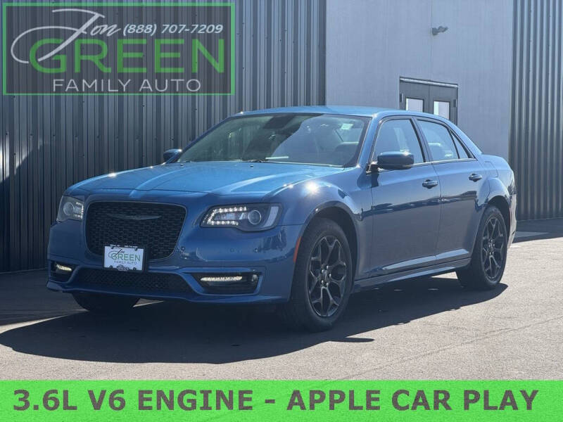2022 Chrysler 300 Touring L