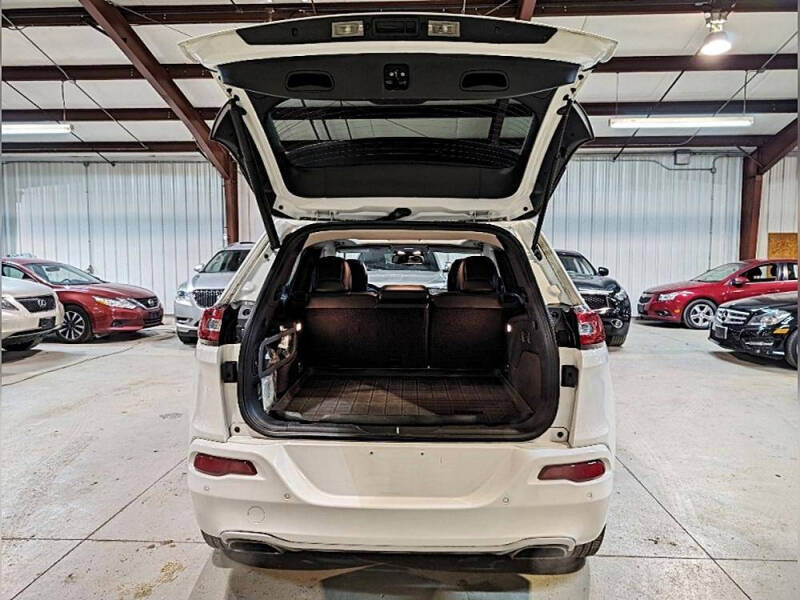 2017 Jeep Cherokee Overland