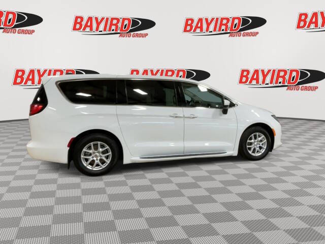 2021 Chrysler Voyager LX