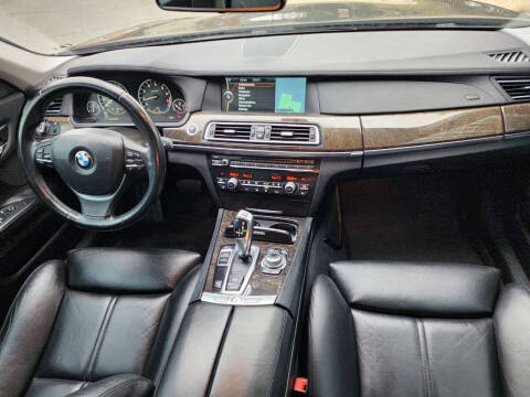 2012 BMW 7 Series 750Li