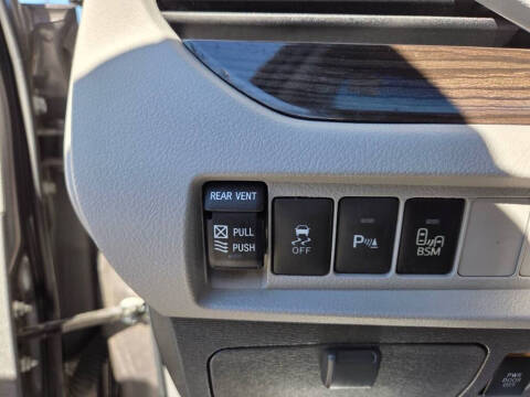 2017 Toyota Sienna XLE 7-Passenger