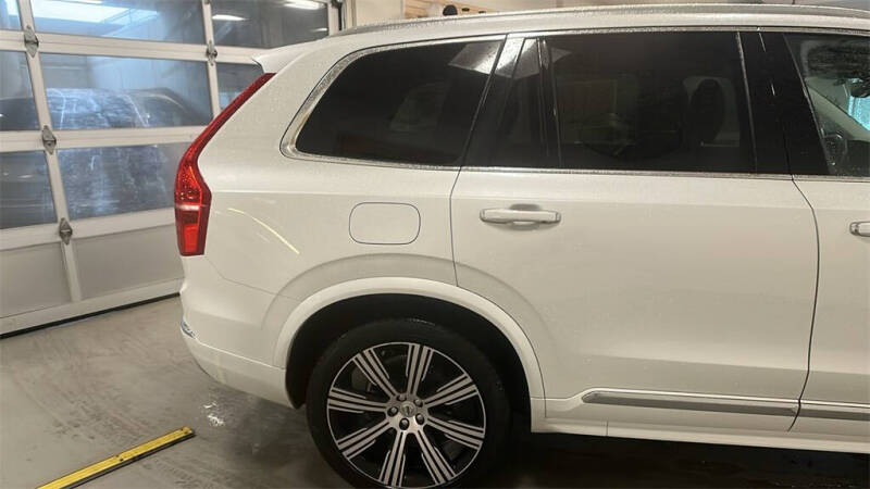 2022 Volvo XC90 T6 Inscription 7-Passenger