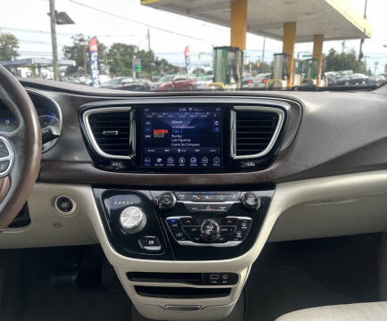 2018 Chrysler Pacifica Touring L