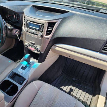 2013 Subaru Legacy 2.5i Premium