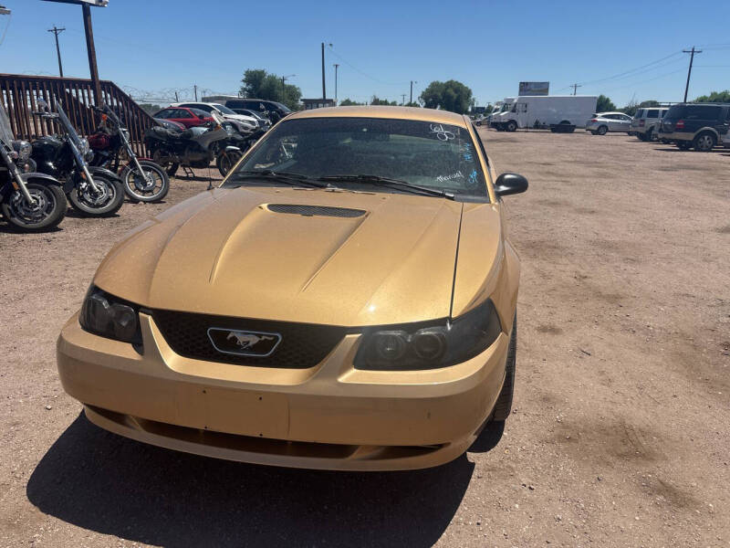 2000 Ford Mustang