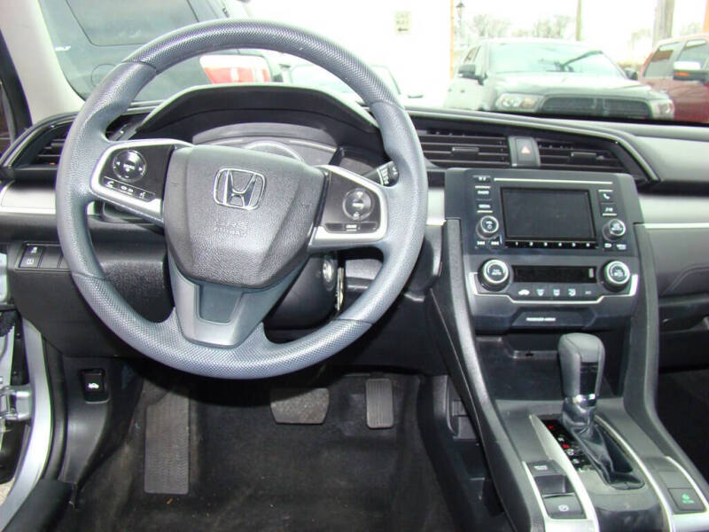 2018 Honda Civic LX photo 11