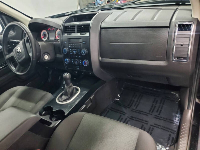 2010 Mazda Tribute i Touring
