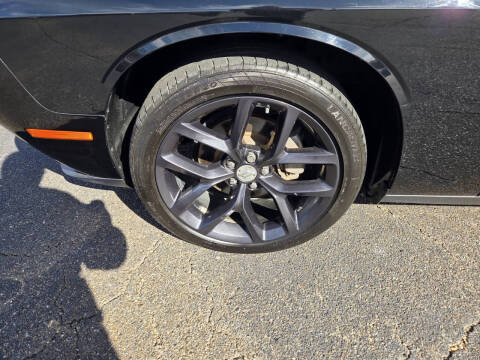 2022 Dodge Challenger SXT