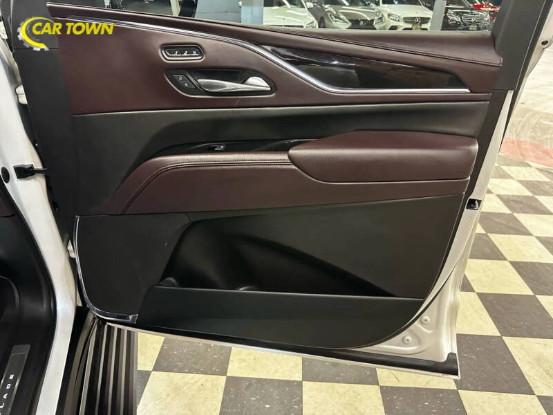 2022 Cadillac Escalade ESV Premium Luxury Platinum