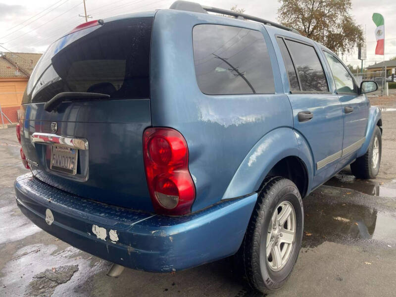 2006 Dodge Durango SLT photo 3