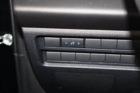 2024 Mitsubishi Outlander ES