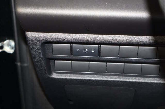 2024 Mitsubishi Outlander ES