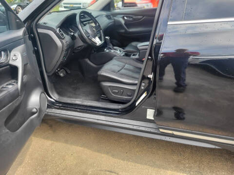 2017 Nissan Rogue SL