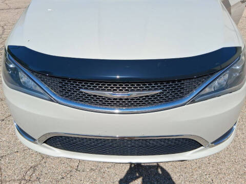2017 Chrysler Pacifica Touring-L
