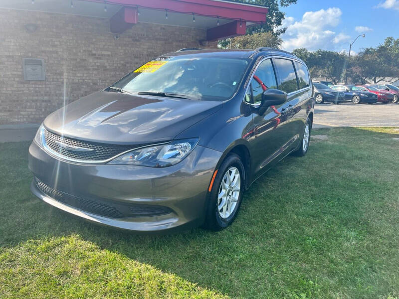 2021 Chrysler Voyager for sale at Murdock Used Cars in Niles MI