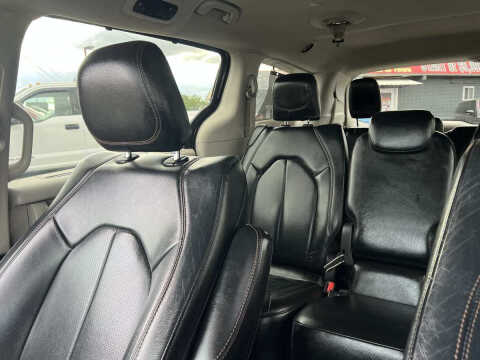 2020 Chrysler Pacifica Touring L
