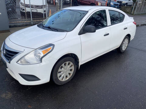 2015 Nissan Versa 1.6 S Plus