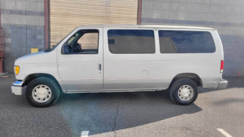 2000 Ford E-150 Chateau