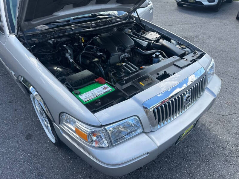 2011 Mercury Grand Marquis LS