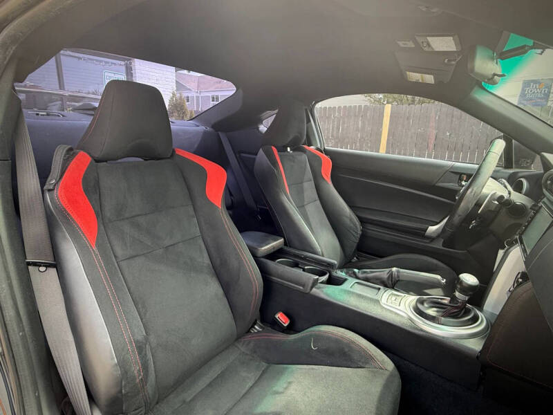 2016 Scion FR-S