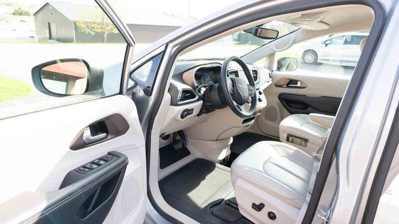 2021 Chrysler Voyager LXi