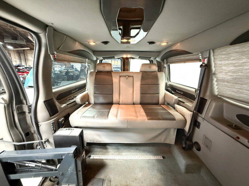 2016 GMC Savana 2500