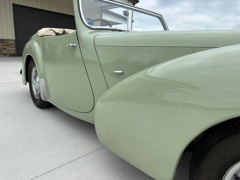 1947 Triumph 1800