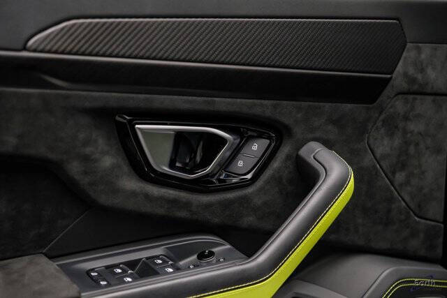 2022 Lamborghini Urus