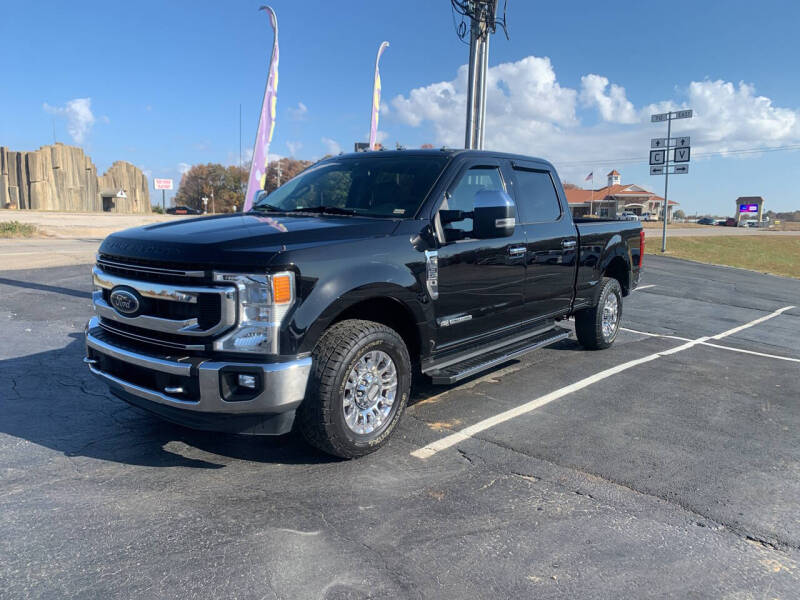 2021 Ford F-350 Super Duty XLT's photo