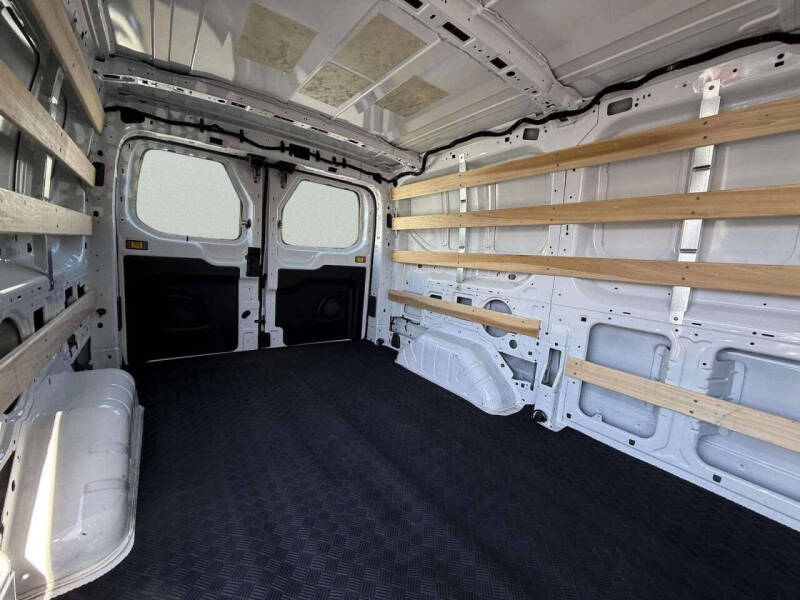 2025 Ford Transit