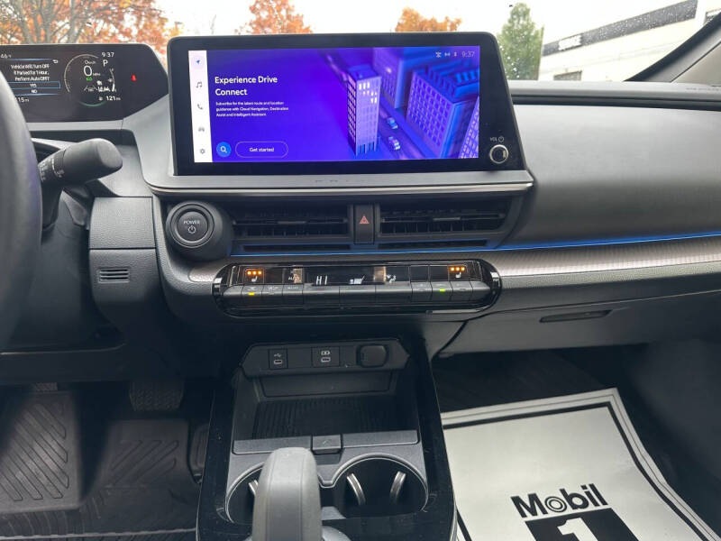 2023 Toyota Prius LE