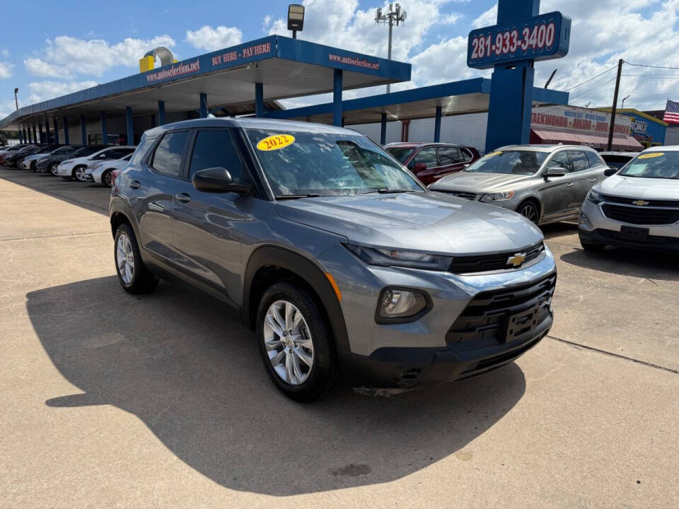 2022 Chevrolet Trailblazer LS's photo