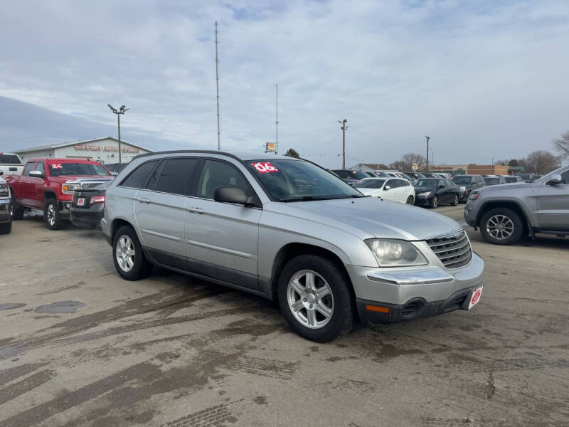 2006 Chrysler Pacifica for sale at UNITED AUTO INC in South Sioux City NE