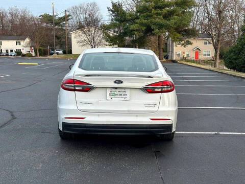 2019 Ford Fusion Hybrid Titanium